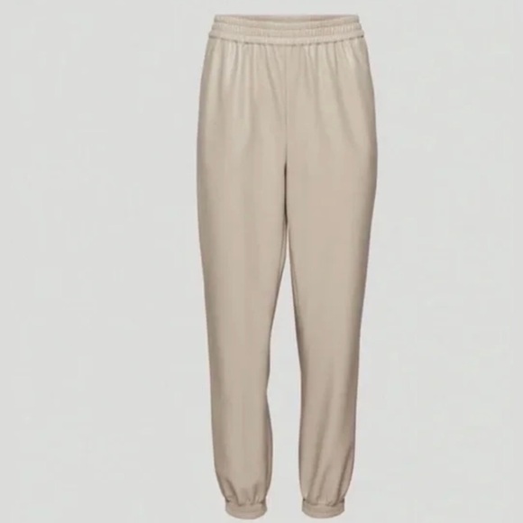 New - Aritzia Babaton Faux Leather Jogger Pant in Iced Latte Size M - Picture 2 of 14